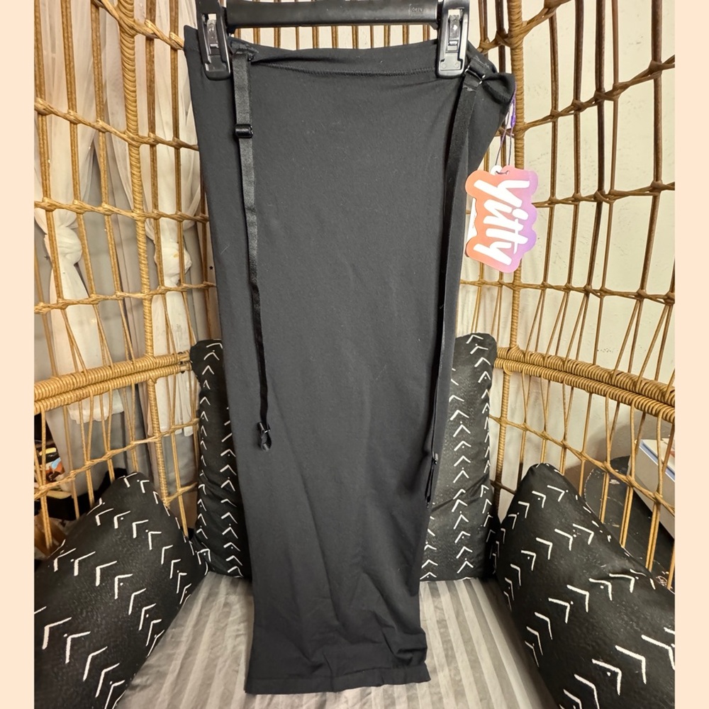YITTY Black Strapless Women’s Dress